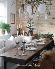 Load image into Gallery viewer, Jeanne d’Arc Living
Special Christmas edition 2026