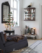 Load image into Gallery viewer, Jeanne d’Arc Living
Special Christmas edition 2026