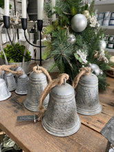 Load image into Gallery viewer, Mosain Bell Large
