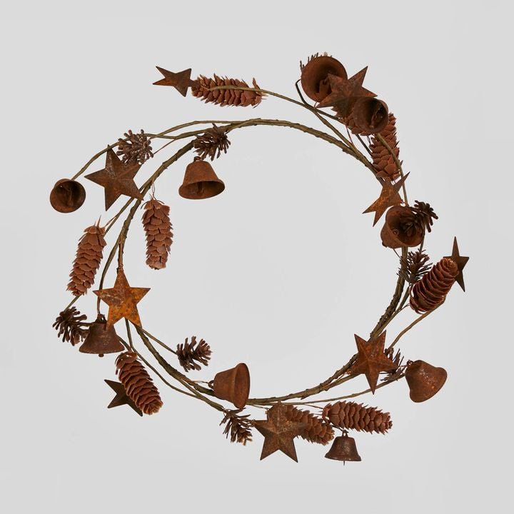 Canter rusty wreath