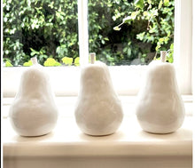Load image into Gallery viewer, White CeramicPear
