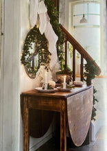 Load image into Gallery viewer, Jeanne d’Arc living Christmas 2024 magazine “The wonderful Christmas Season “
