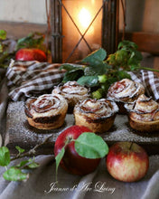 Load image into Gallery viewer, Jeanne d’Arc Living Magazine 7 th issue 2026
