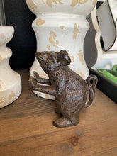 Load image into Gallery viewer, Basil mouse doorstop / bookend
