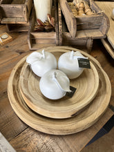 Load image into Gallery viewer, Poly resin apple 11cm

