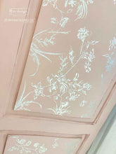 Load image into Gallery viewer, REDESIGN WITH PRIMA
Kacha Decor Transfers Silver Foil - Silver Bird -
