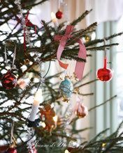 Load image into Gallery viewer, Jeanne d&#39;Arc Living Magazine Christmas Special 2025
