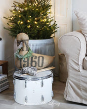 Load image into Gallery viewer, Jeanne d&#39;Arc Living Magazine Christmas Special 2025
