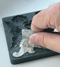Load image into Gallery viewer, NEW! IOD Mould - CADRE (6"x10", 15.24cm x 25.4cm)
